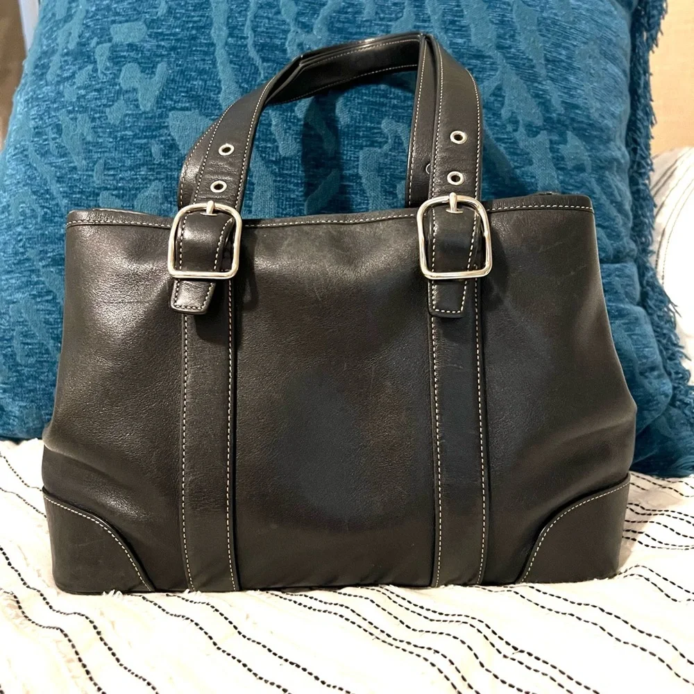 Vintage Coach Black Leather Bucket Handbag Purse No. M3S-7588 - Picture 2 of 12